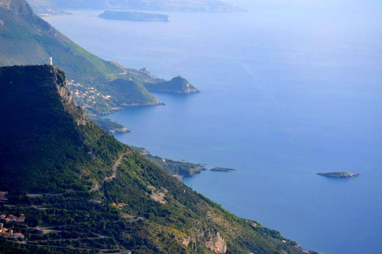 Comfortable Apartment In Maratea With Sea View 95 M² + Parking Exteriér fotografie
