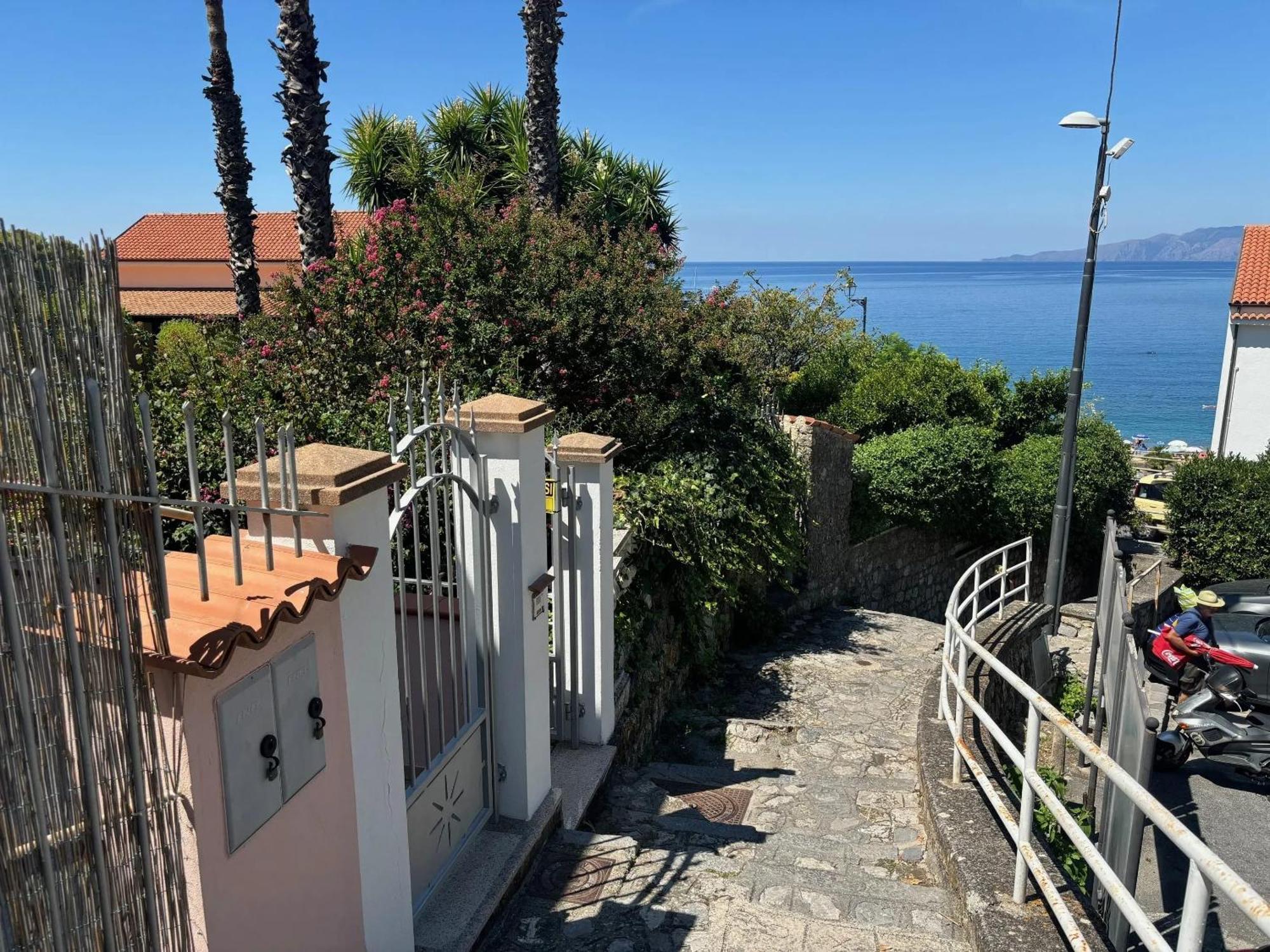 Comfortable Apartment In Maratea With Sea View 95 M² + Parking Exteriér fotografie
